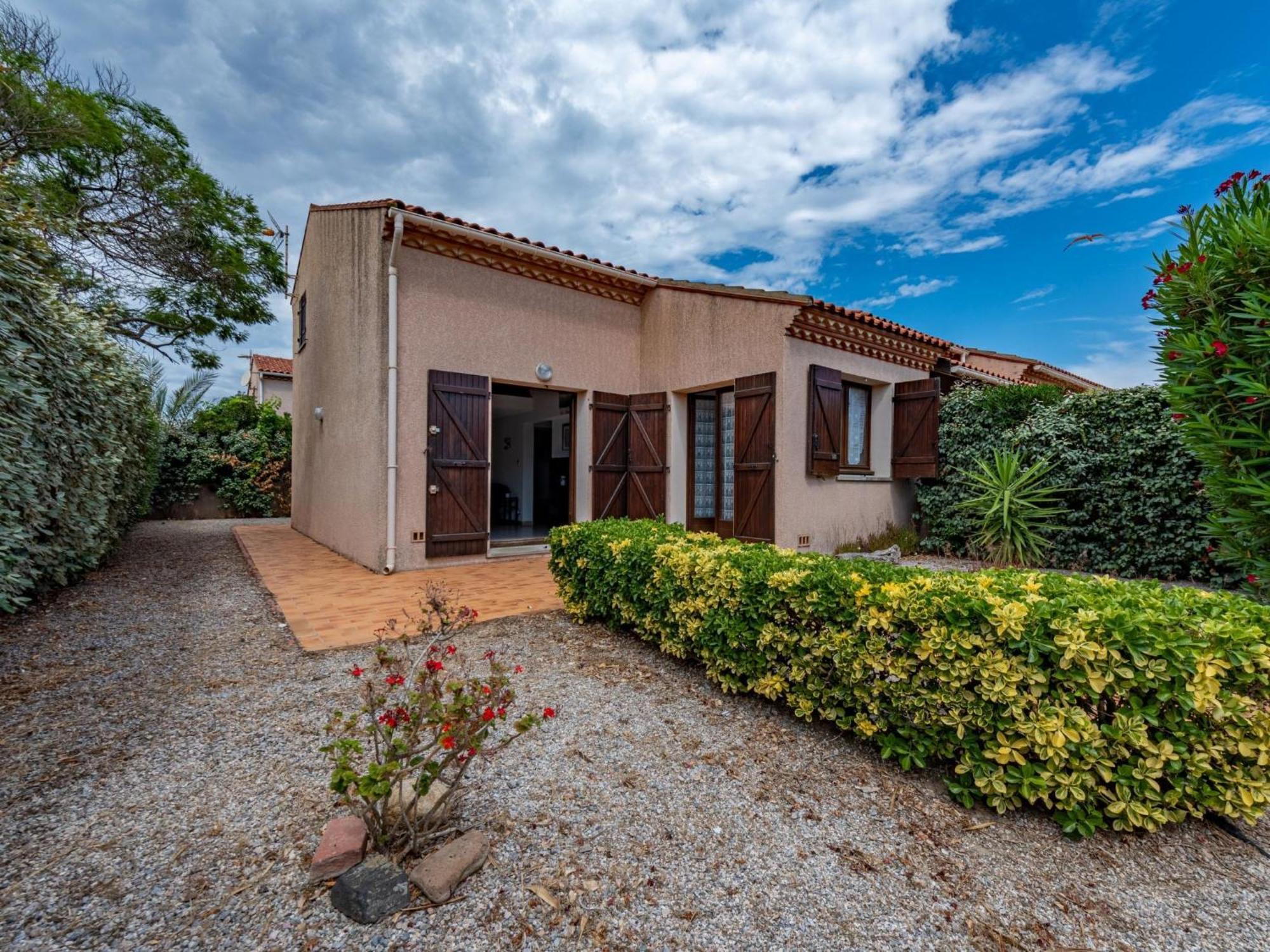 Holiday Home Hameau Des Tamarins-2 By Interhome Le Barcarès Zewnętrze zdjęcie